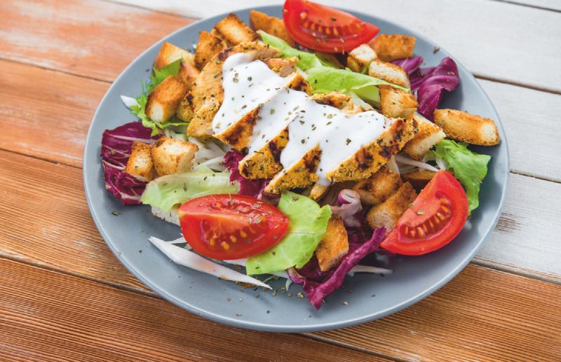 Przepis na sałatkę z kurczakiem