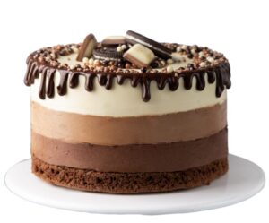 Tort trzy czekolady – rozkoszuj się smakiem trzech rodzajów czekolady w jednym cieście!