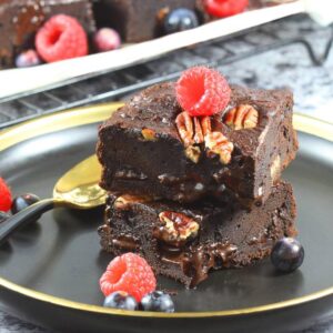 Czekoladowe brownie z malinami – słodka przyjemność, której nie możesz przegapić!