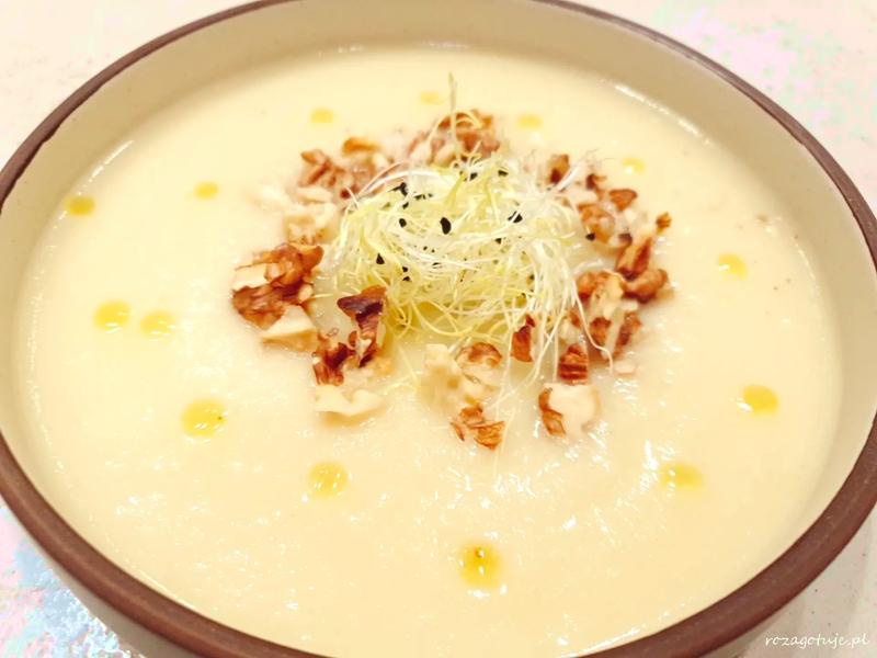 Odkryj smaki: pyszny przepis na zupę krem z selera naciowego