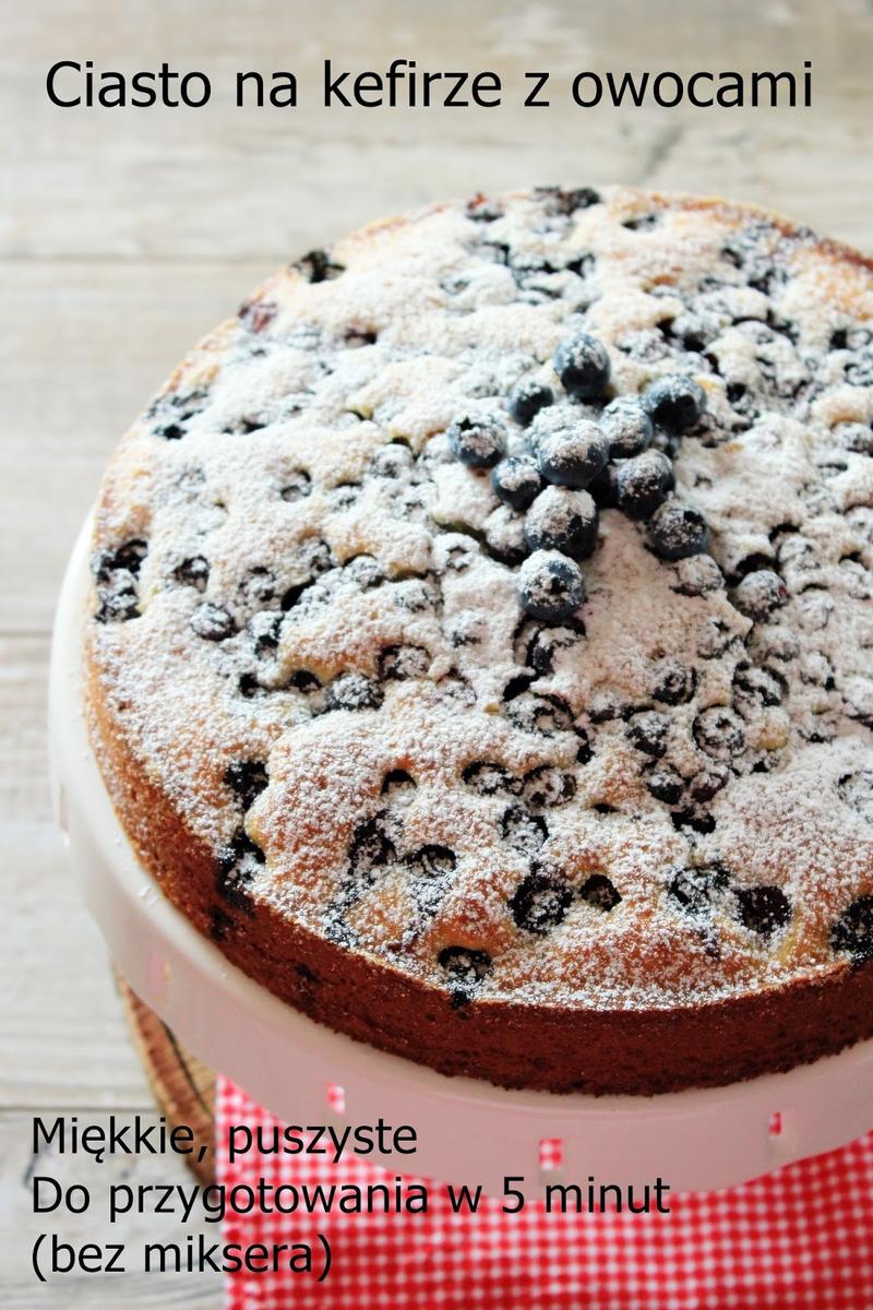 Ciasto na kefirze z truskawkami