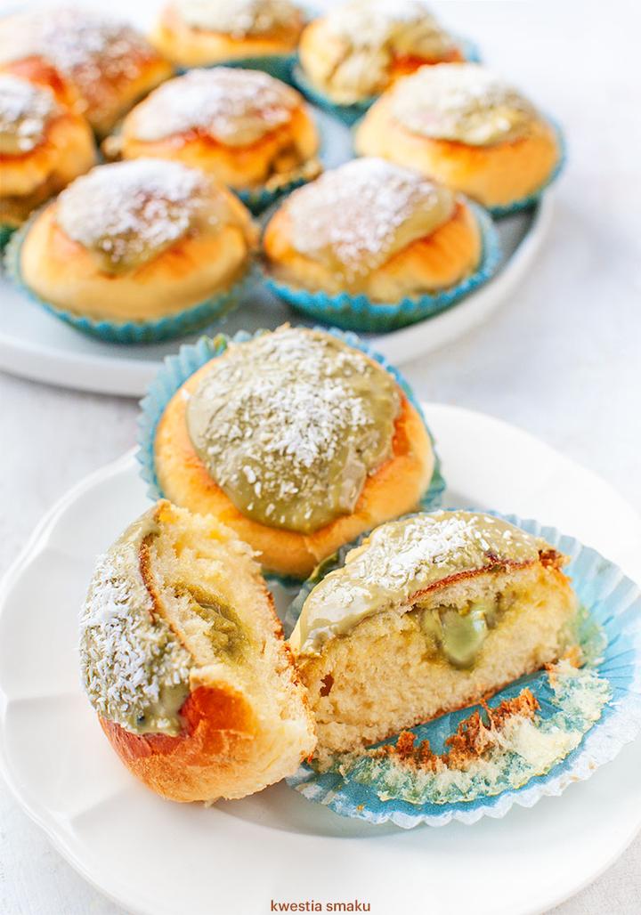 Nadzienia i kremy do pączków